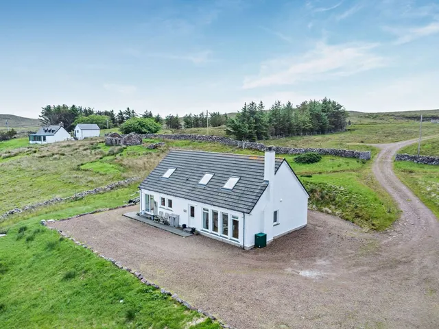 Photo 3 — Culkein, Lochinver, Sutherland, IV27 4JG