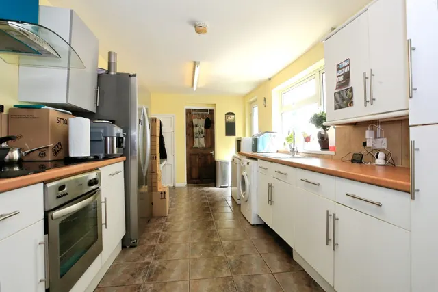 Oundle Road, PETERBOROUGH, photo 1