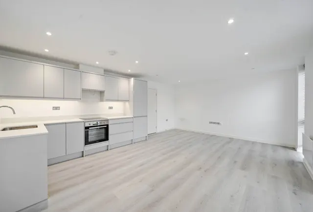 St. James Road, Sutton, SM1 2BA, photo 1