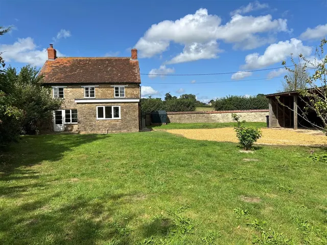 Front Street East Stour, Gillingham, Dorset SP8 5LQ, photo 1