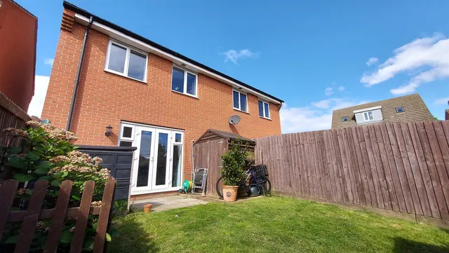 Taunton Road, Bourne, photo 2