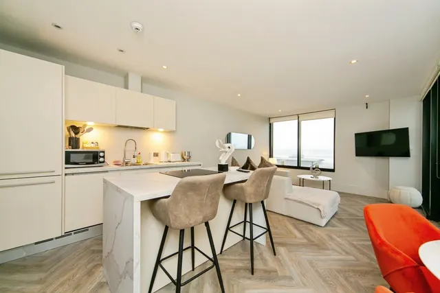 William Jessop Way, Liverpool, L3, photo 1