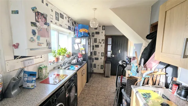 Photo 3 — Waddington Avenue, Burnley, Lancashire, BB10