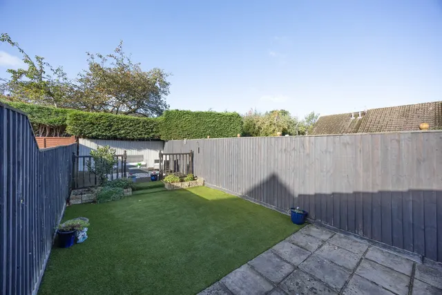 Davis Road, Market Lavington, SN10, photo 2