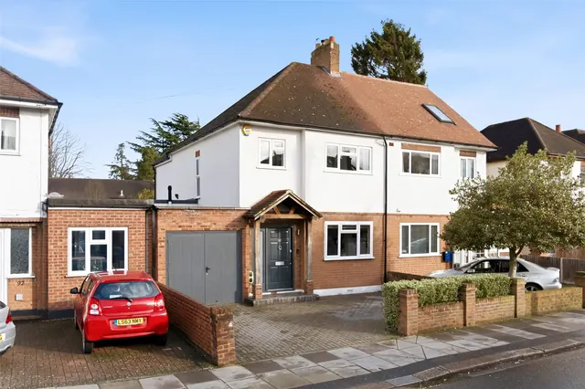 Percy Road, Hampton, TW12 2JW, photo 1