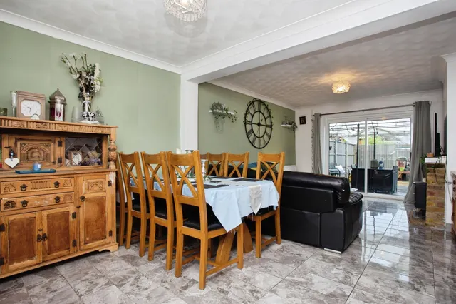 Maylands Road, Watford, WD19, photo 3