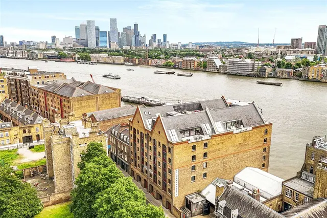 Wapping High Street, London, E1W 2PR, photo 1