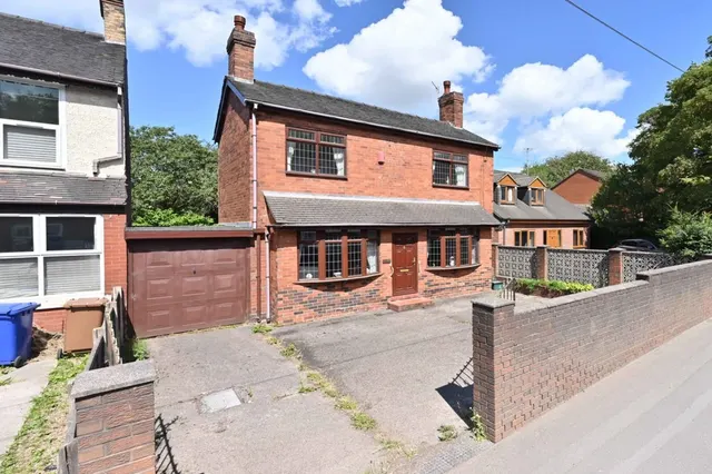 Leek Road, Hanley, Stoke-on-Trent, photo 1