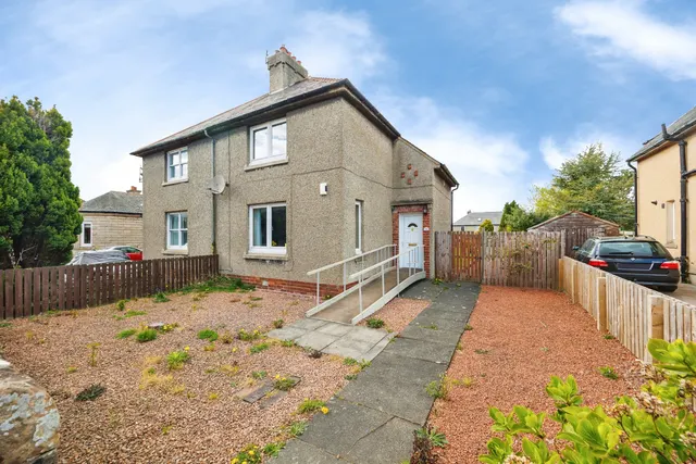 Lanark Road West, Currie, EH14, photo 1