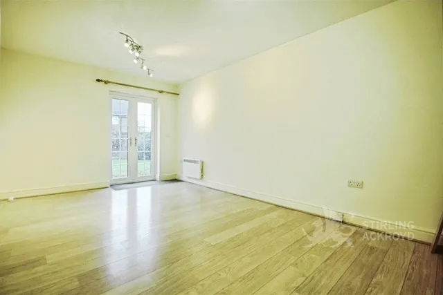 Camphill Road, West Byfleet, KT14, photo 2