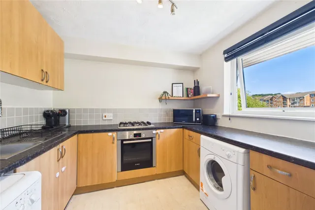 Starlings Drive, Tilehurst, RG31, photo 3