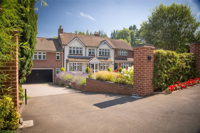 Tenbury Road, Clows Top, photo 3
