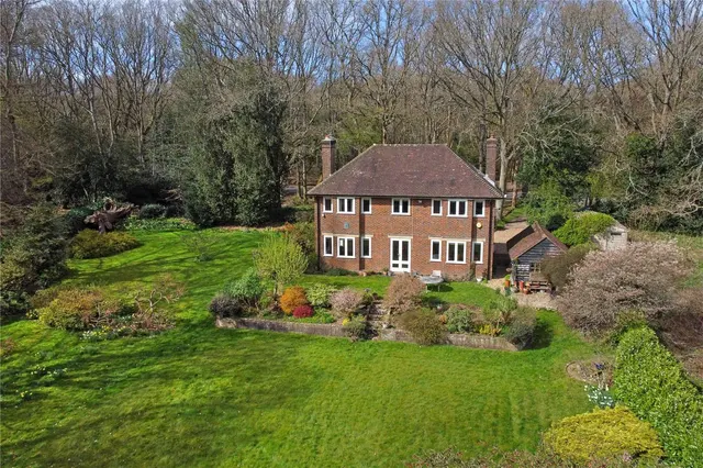 The Common, Potten End, Berkhamsted, Hertfordshire, HP4 2QF, photo 1