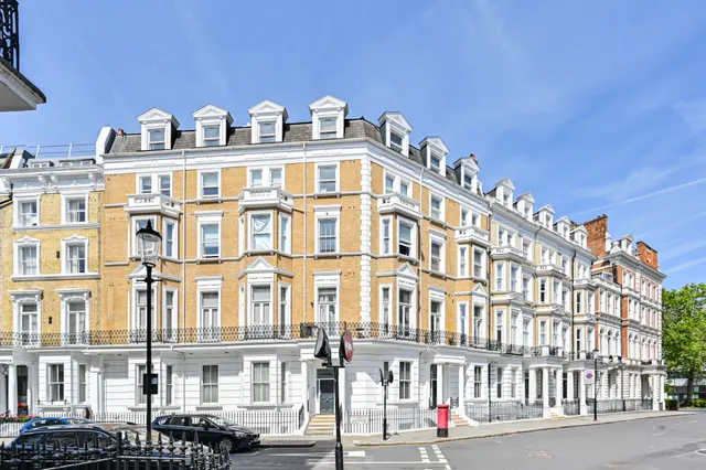 22 Knaresborough House, 5-7 Knaresborough Place, London, photo 1