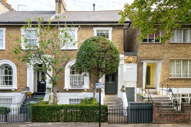 Clapham Manor Street, London, SW4, photo 1