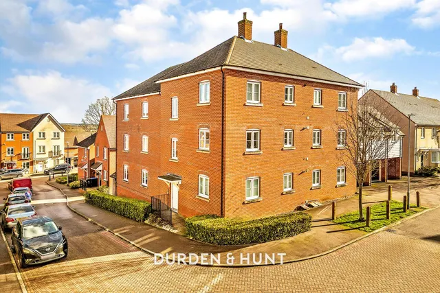 Abbess Terrace, Loughton, IG10, photo 1