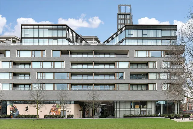 Crown Square, London, SE1, photo 2