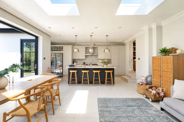 Photo 3 — Halliford Road, Sunbury, TW16 6DR