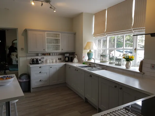 Fully furnished property, Denbigh, LL16, photo 2