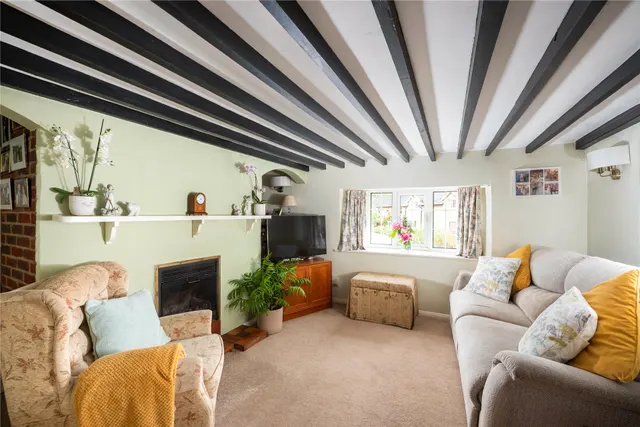 Northampton Road, Yardley Hastings, NN7, photo 1