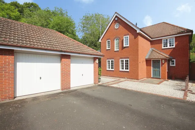 Quinton Close, Hatton Park, Warwick, photo 1