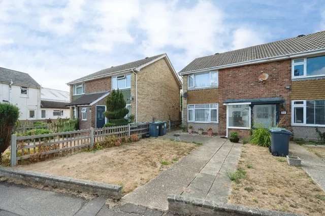 Elm Grove, Hayling Island, PO11, photo 1