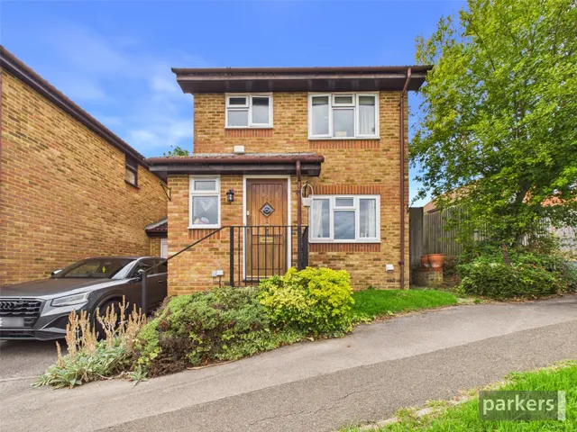 Broad Hinton, Twyford, RG10, photo 1
