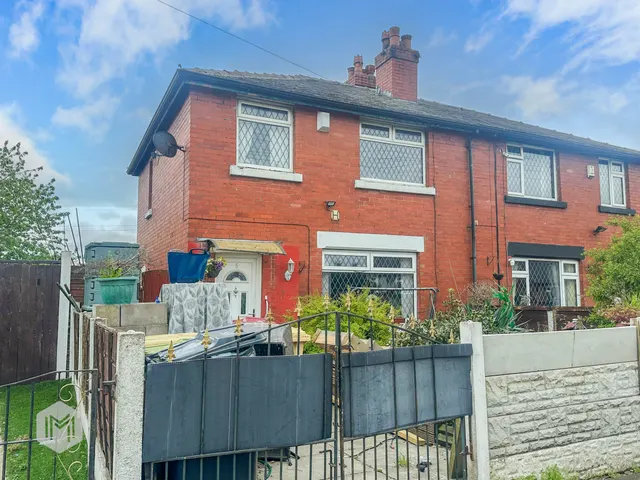 Brookhouse Avenue, Farnworth, Bolton, BL4 9LY, photo 1