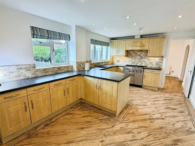 Photo 2 — Thealby Gardens, Doncaster, South Yorkshire, DN4