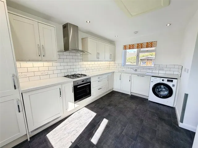 Photo 3 — Thealby Gardens, Doncaster, South Yorkshire, DN4