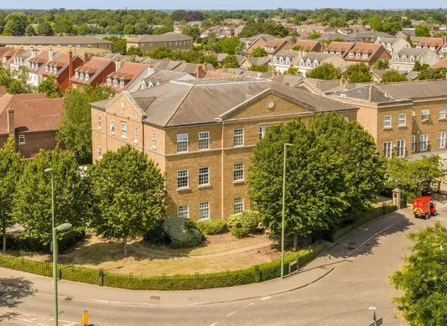 Chadwick Place, Surbiton, KT6, photo 1