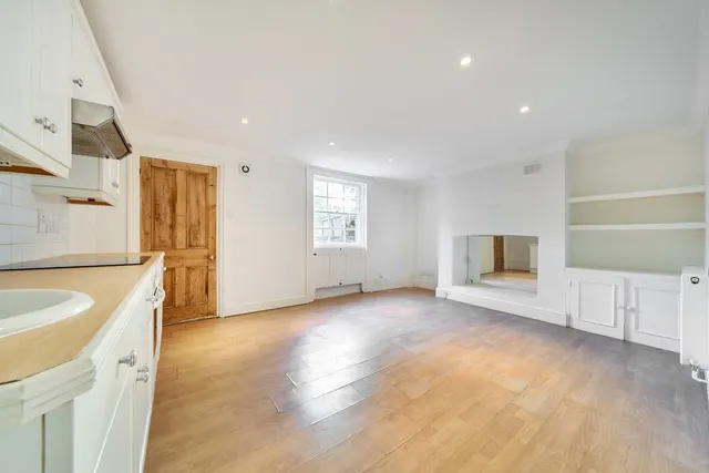 County Grove, SE5, photo 2