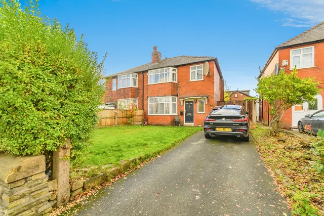 Bolton Road, Bolton, BL4, photo 1