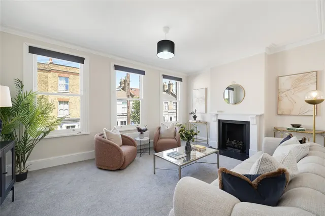 Mallinson Road, London, SW11, photo 1