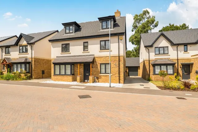 Eden Drive, Windsor, photo 1