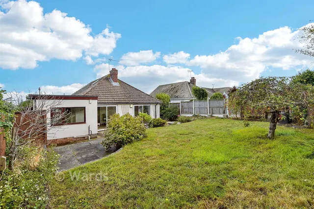 Queens Avenue, Broadstairs, CT10, photo 2