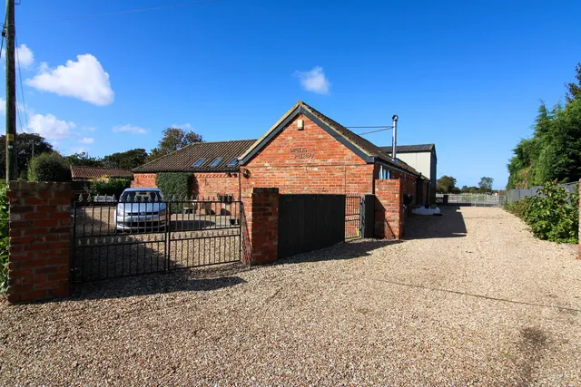 Newbridge Lane, Covenham St. Mary, Louth, LN11 0PQ, photo 1