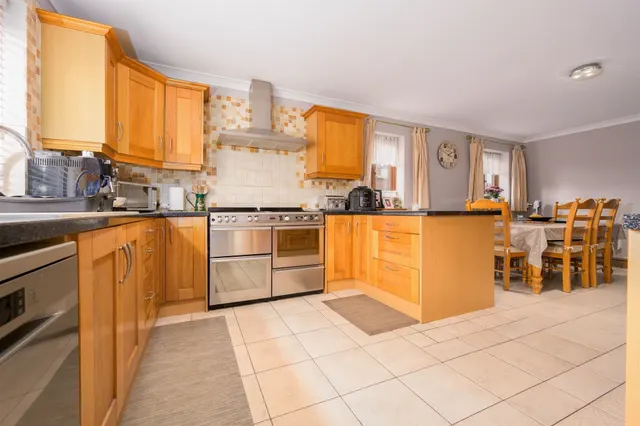 Cornwall Road, Kettering, NN16, photo 3