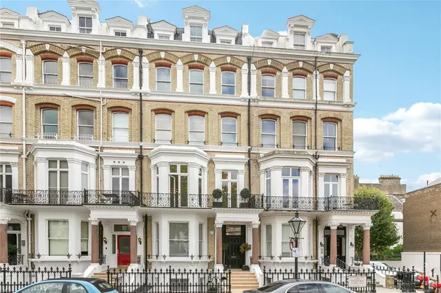Vicarage Gate, Kensington, W8, photo 1