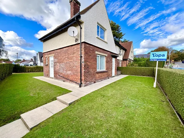 Newall Carr Road, Otley, LS21, photo 1