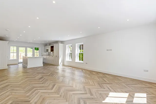 Photo 2 — Wellhouse Road, Beech, GU34