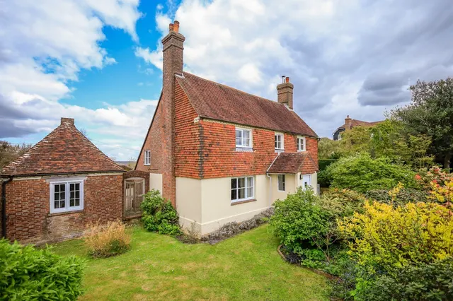 Windmill Hill, Hailsham, photo 1