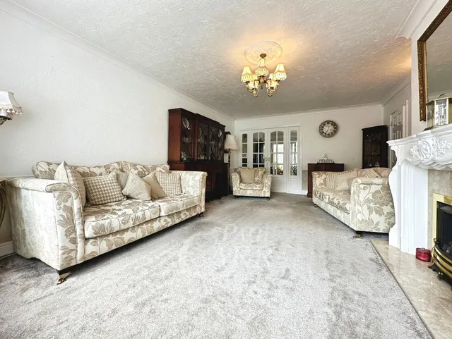 Bodmin Rise, Park Hall, WS5, photo 3