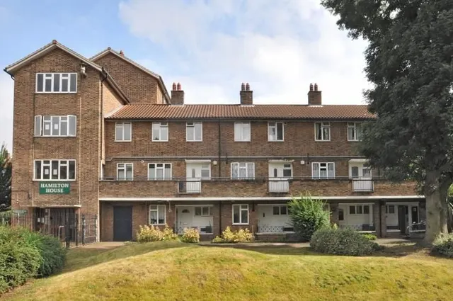 Bennett Street, Chiswick, W4, photo 1