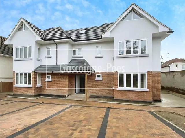York Road, Camberley, GU15, photo 1