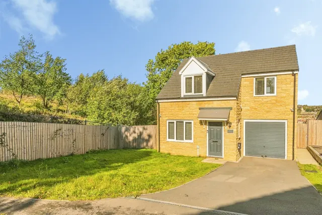 Thimble Lane, Bradford, BD7, photo 1