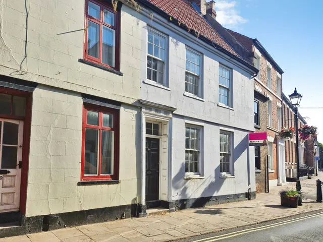 High Street, Bridlington, YO16, photo 1