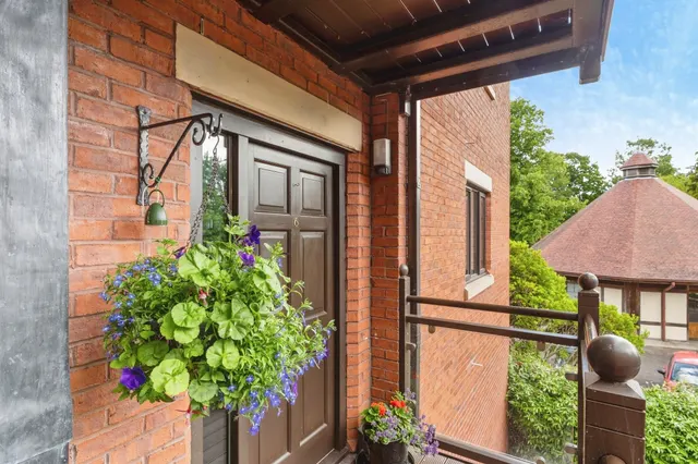 Knightsbridge Court, Chester, CH1, photo 3
