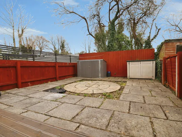 Perclose Dinas Powys, CF64, photo 3