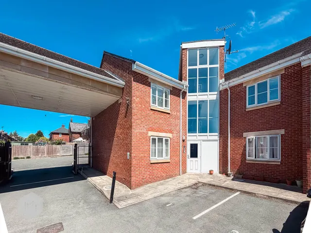 Meadow Heights, Fir Street, Ramsbottom, Bury, BL0 0BN, photo 1